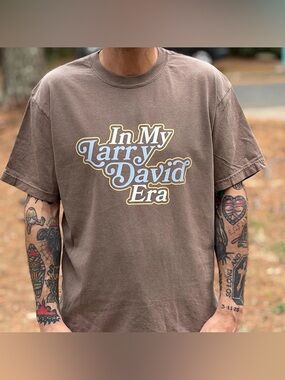 Larry David Graphic Tee - Brown "In My Larry David Era"